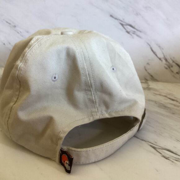 Cleveland Browns Hat Signed – Mystery Autographs – Possibly Legendary? - Picture 7 of 12